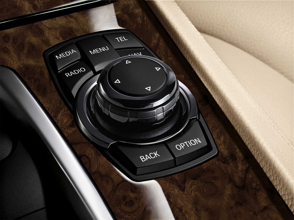 P90094292-the-new-bmw-7-series-idrive-controller-ceramics-05-2012-2003px
