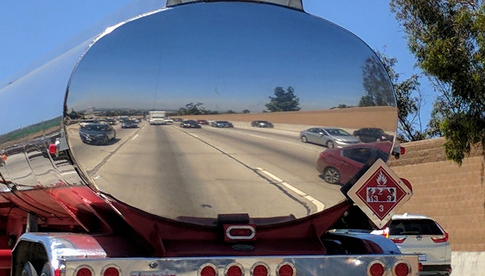 diesel-truck-reflection-1506530105jmf