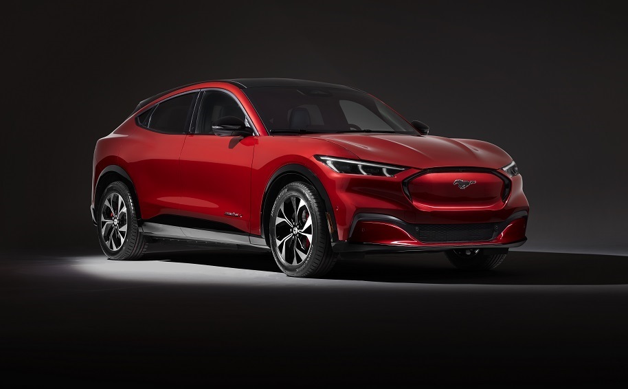 FORD_MUSTANG_MACH-E__Studio_42