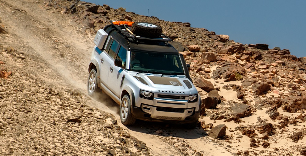 LR_DEF_20MY_NAMIBIA_ROCKY_250320_23