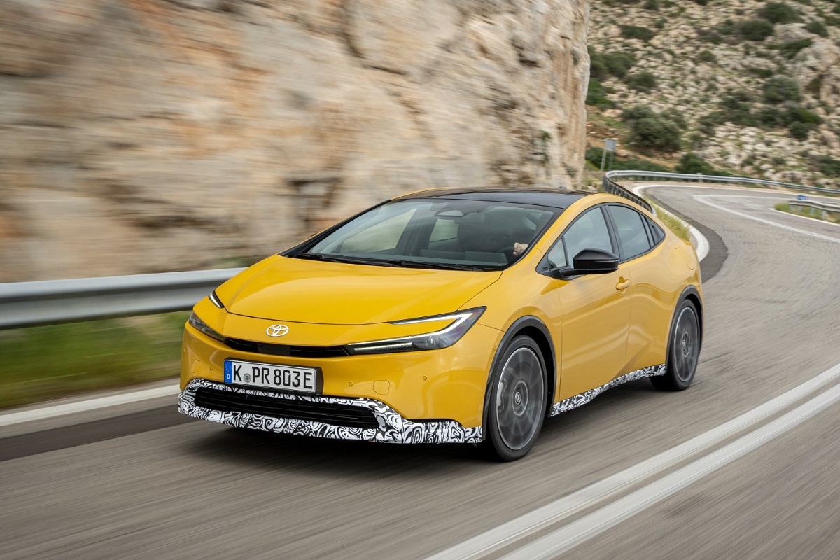 2023_Prius_PHEV_MtE_14_B