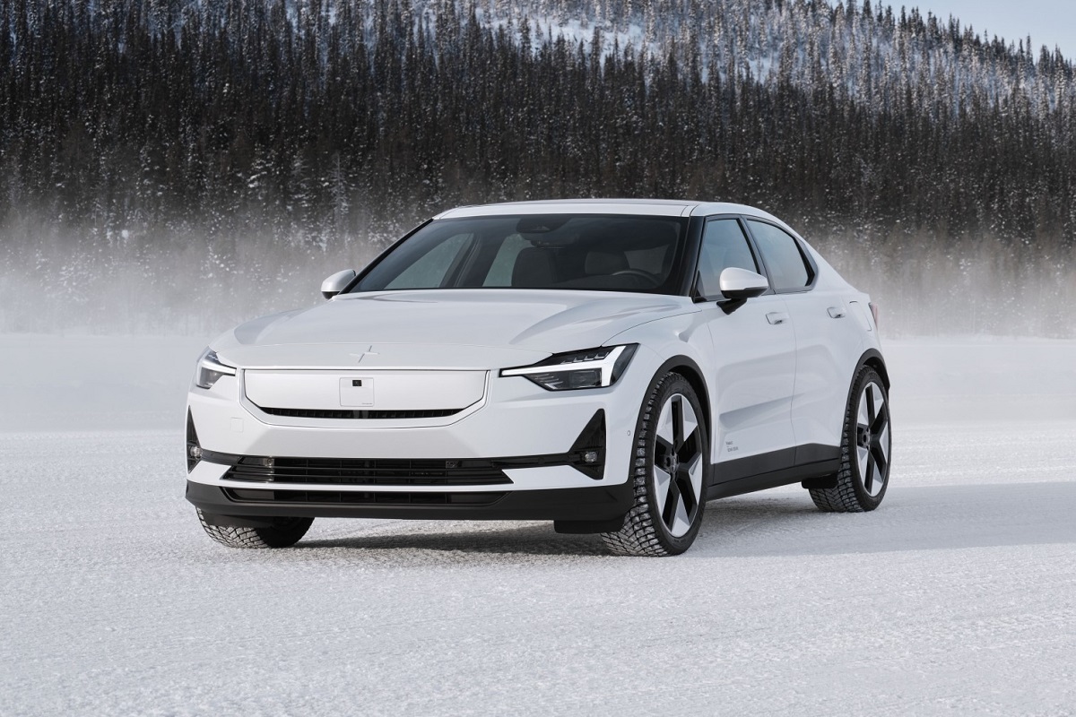 676921_20231115_Polestar_2_MY24